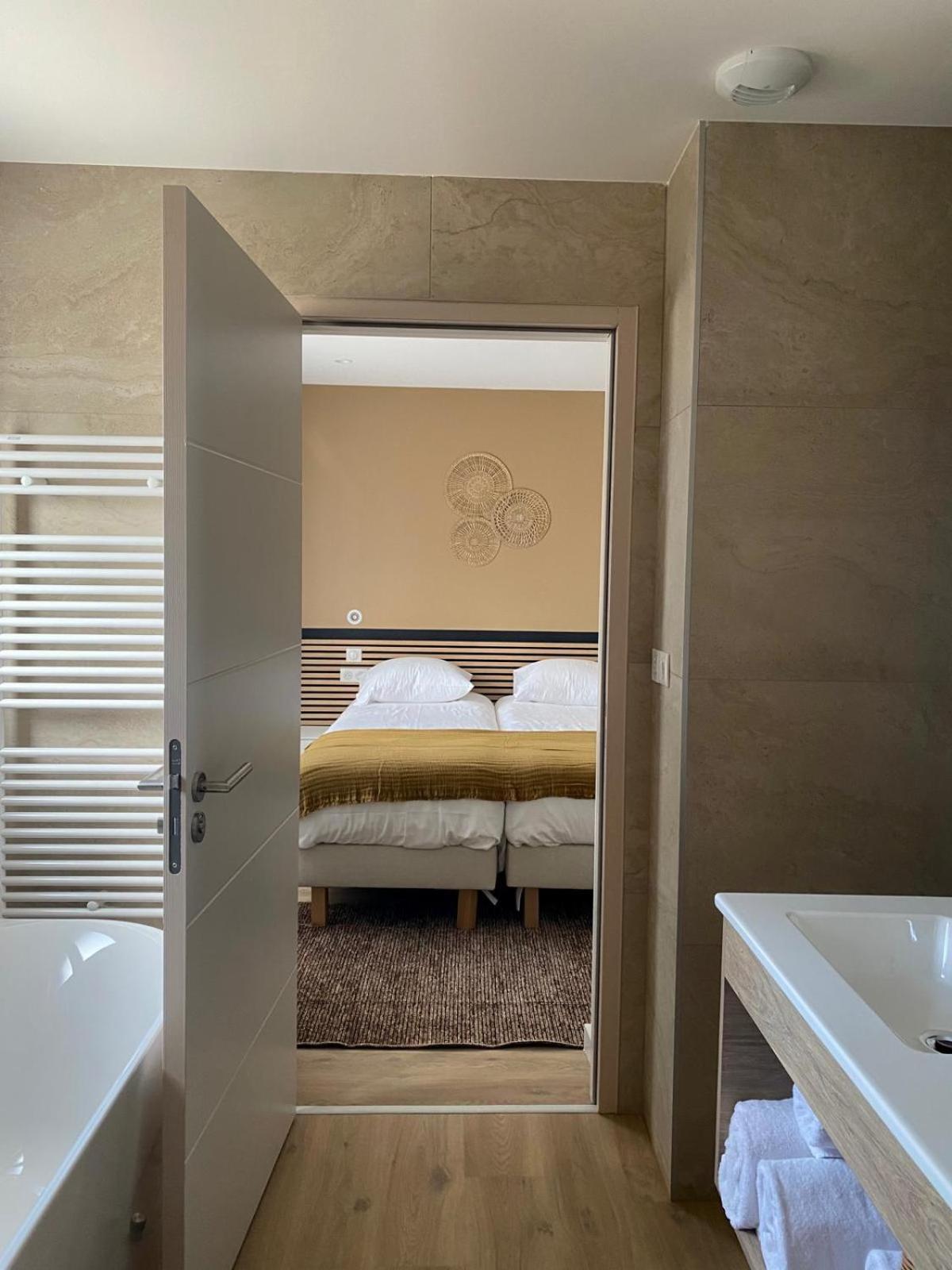 La Cremaillere Hotel-Restaurant Courseulles-sur-Mer Ngoại thất bức ảnh